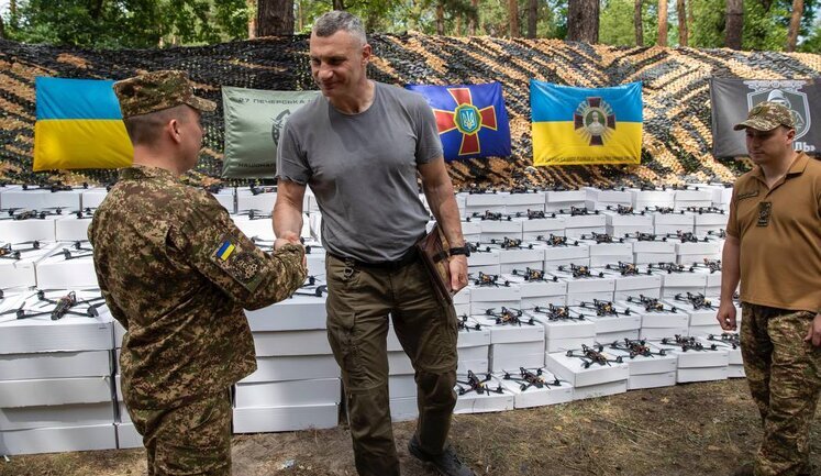 Дві бригади Нацгвардії отримали від столичної громади 1700 дронів, - Кличко