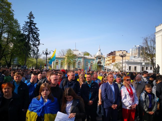 278 голосів за мову. Так багато, скільки і не чекали 02