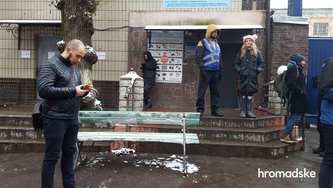 Активісти розібрали барикади під Лукянівським СІЗО 01