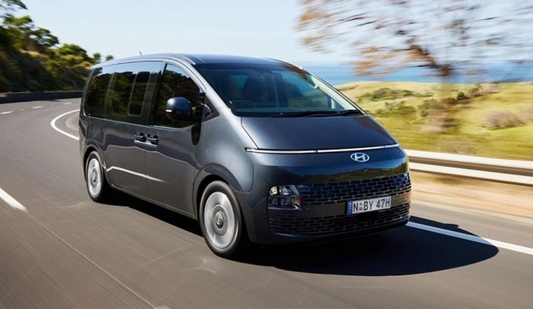 Підрозділ "Енергоатому" замовив новенький мінівен Hyundai у топовій комплектації за 2,6 мільйона