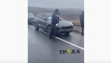 Под Уманью патрульные создали отдельный коридор для части авто. ВИДЕО