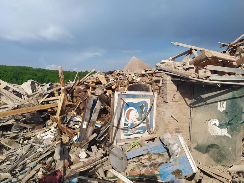 Enemy plane struck three rocket attacks on Sumy region, three people are wounded, and big destructions in households, - Zhyvytskyi 03