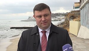 Спійманого на хабарі в Одесі чиновника екоінспекції розшукує "Інтерпол"