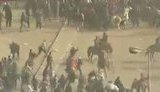 Революция в Египте: В ход пошла кавалерия - лошади и верблюды. ВИДЕО.