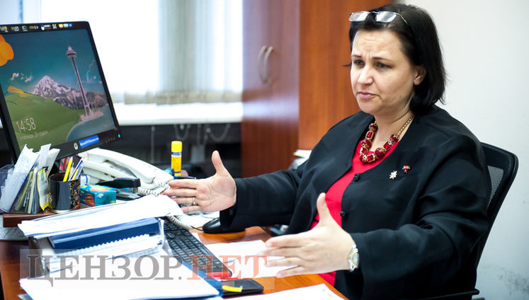 Рева лоббирует финансирование узкого круга общественных организаций его знакомых, - экс-начуправления Минсоцполитики Тарасова. ДОКУМЕНТ