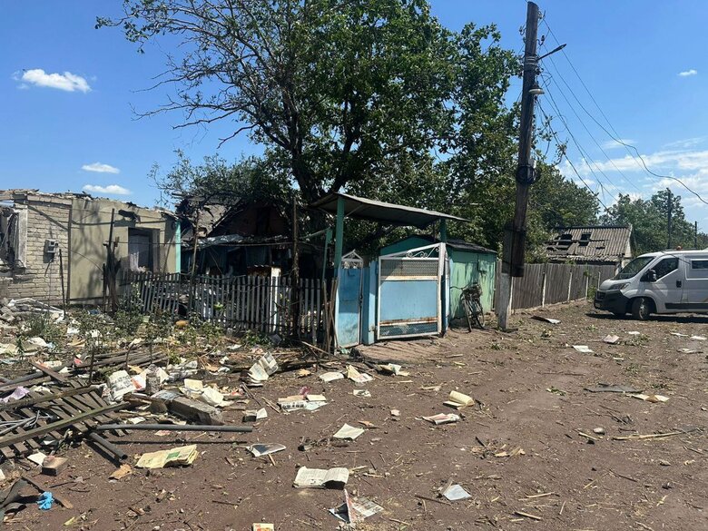 Росіяни вдарили по Михайлівці на Донеччині, загинув 2 особи, зокрема дитина