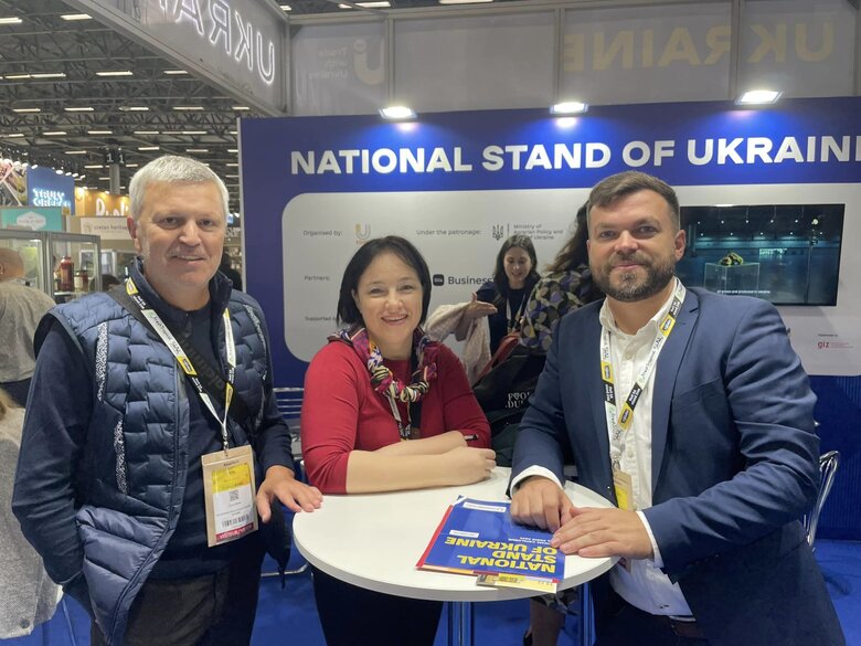 Українські молочні компанії беруть участь у масштабній виставці SIAL Paris 2024