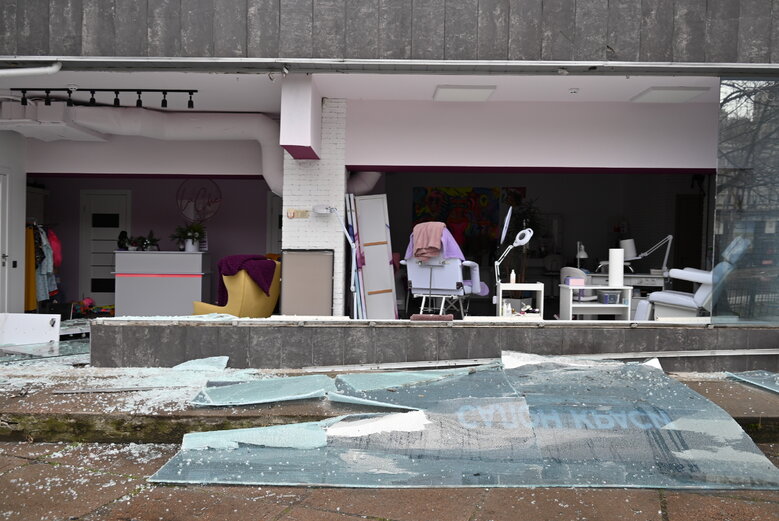 Consequences of Russian missile strike on house in Solomianskyi district of Kyiv 47