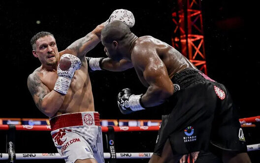 Usyk knocked out Dubois and defended his undisputed world boxing title