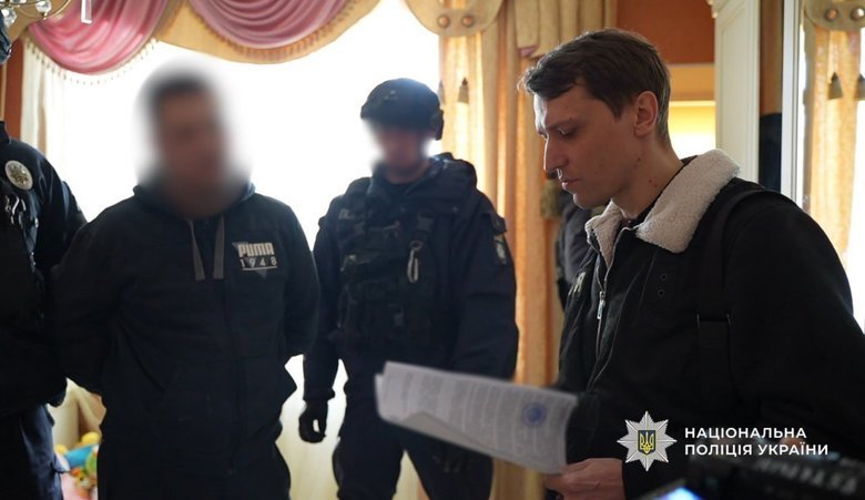 В Одесской области задержали группу, обманувшую военных при продаже автомобилей