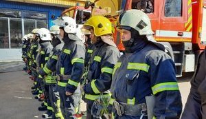 У Харкові попрощалися з рятувальником, який загинув внаслідок ворожого обстрілу під час гасіння пожежі на ринку "Барабашово"