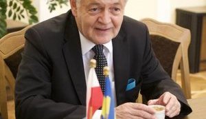 Президента Польши просят не отзывать посла Пекло из Украины