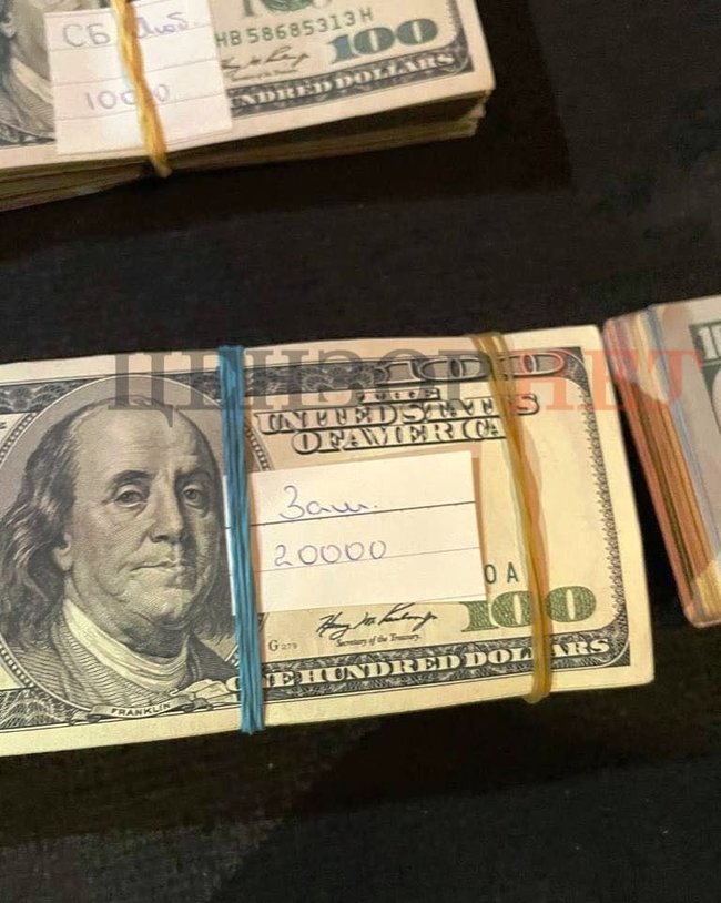 Кому везли $700 тис. кешу з митниці, і кого за це не посадять? 04