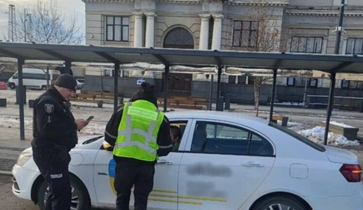 Інспектори "Укртрансбезпеки" почали штрафувати водіїв Bolt та Uklon за відсутність ліцензії