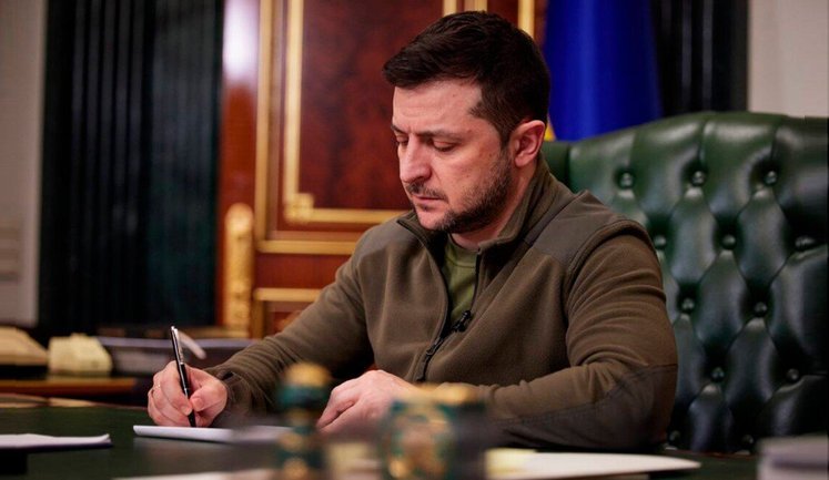 Власники зруйнованого житла не будуть платити комуналку: Зеленський підписав закон