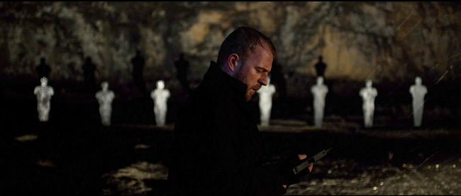 В Атлантиді я показую перемогу людини над ПТСР, над розрухою та смертю, перемогу України над Росією, - режисер Валентин Васянович 04 В Атлантиді я показую перемогу людини над ПТСР, над розрухою та смертю, перемогу України над Росією, - режисер Валентин Васянович 04