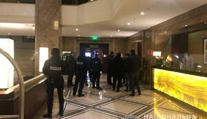 ДТП з кортежем Ярославського: поліція проводить обшуки в готелі та за місцем проживання бізнесмена. ФОТОрепортаж