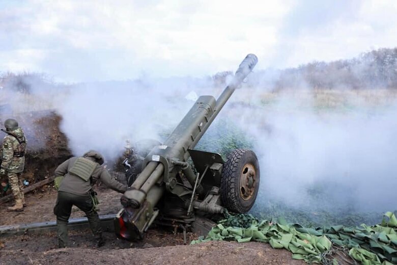 Нацгвардейцы в Харьковской области стреляют в россиян агитками с призывом сдаваться в плен 04
