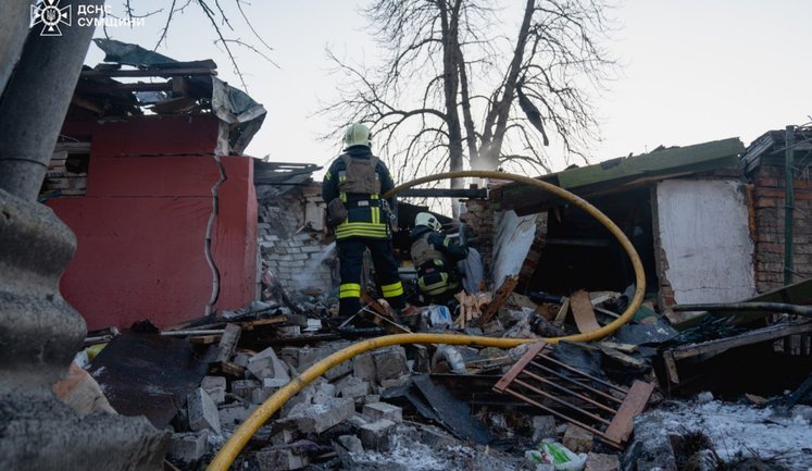 Two people killed in enemy strikes on border of Sumy region