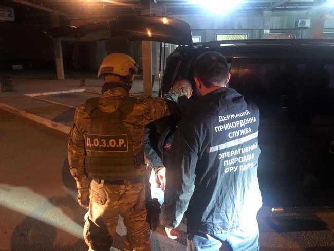 Правоохоронці запобігли в Мелітополі вивезенню за кордон двох українок для сексуальної експлуатації 02 Правоохоронці запобігли в Мелітополі вивезенню за кордон двох українок для сексуальної експлуатації 02