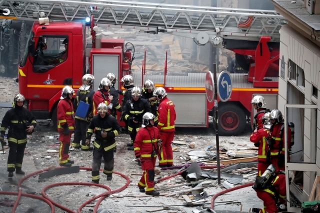 Вибух у центрі Парижа: 3 людини загинули, 47 поранено, 15 із них - у важкому стані (оновлено) 07 Вибух у центрі Парижа: 3 людини загинули, 47 поранено, 15 із них - у важкому стані (оновлено) 07