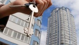 Британець через суд намагається повернути присвоєну шахраями квартиру в Києві