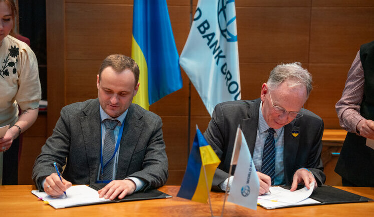 Україна позичила понад $400 мільйонів на ремонт доріг і мостів: Підписано угоду зі Світовим банком