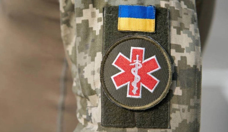 Звено боевых медиков нуждается в значительном усилении, - Сырский