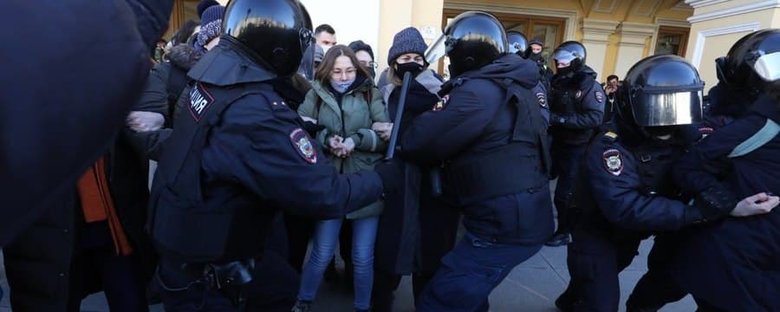Российские протесты против войны: задержаны более 2500 человек 08