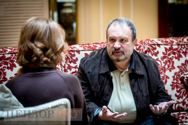 Учасник розробки української вакцини від COVID-19 Михайло Фаворов: Ми пішли не новим, а найтрадиційнішим шляхом, і якщо нам пощастить, то отримаємо свою вакцину через 9-12 місяців 01