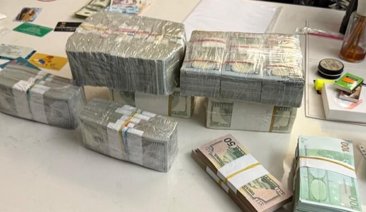 Сотні тисяч валюти готівкою: екоінспекторку з Дніпра затримали, але її начальника не чіпали, - ЗМІ