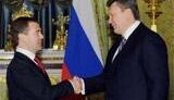 Медведев сообщил Януковичу, когда приедет в Киев