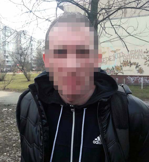 Поліція Києва затримала двох іноземців, які обікрали квартиру 10