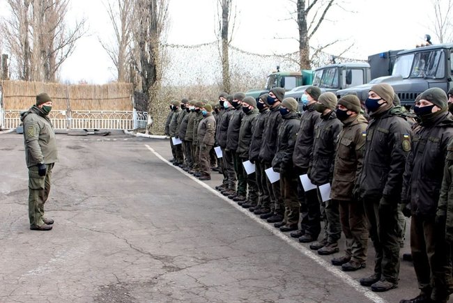 Благодаря вам миллионы украинцев могут чувствовать себя спокойно, - на Донетчине гвардейцы получили награды от Командующего ООС 02 Благодаря вам миллионы украинцев могут чувствовать себя спокойно, - на Донетчине гвардейцы получили награды от Командующего ООС 02