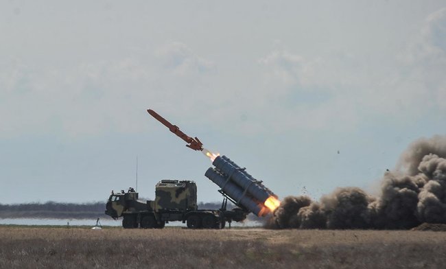 Відбулися успішні випробування нового комплексу крилатих ракет 03