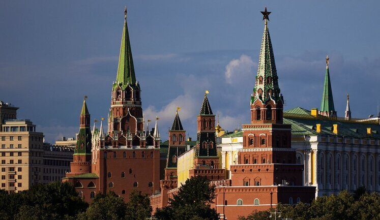 РФ распространяет за рубежом новое пропагандистское движение "Победа 9/45", - Служба внешней разведки