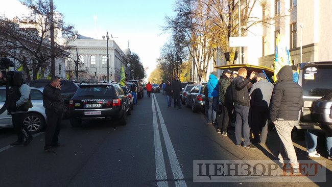 Rally outside Ukrainian parliament: Owners of cars registered abroad demanding affordable customs clearance rates for their vehicles 15