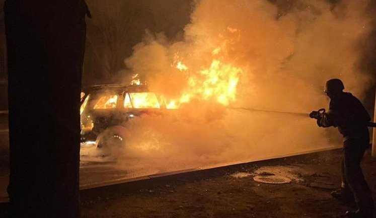 Удари по Дніпропетровщині: у Кривому Розі вже 6 постраждалих. Росіяни атакували Нікопольщину та Синельниківщину. ФОТОрепортаж