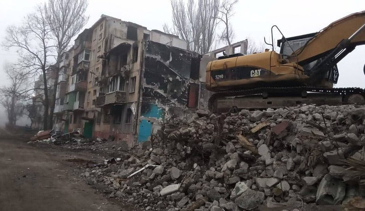 Росіяни заявили про привласнення 750 квартир та будинків в окупованому Маріуполі, - МВА