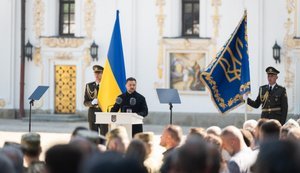 Зеленський з нагоди Дня Конституції відзначив нагородами низку українських діячів: серед них Гіга, Епіфаній, Бєдняков та глави ОВА