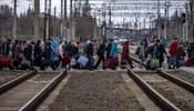 Понад 9,6 млн українців залишаються переселенцями та біженцями