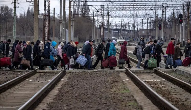 Понад 9,6 млн українців залишаються біженцями та переселенцями, - ООН