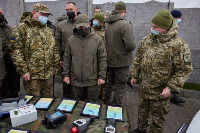 Зеленский посетил отделение пограничной службы Рассыпное на Луганщине 10