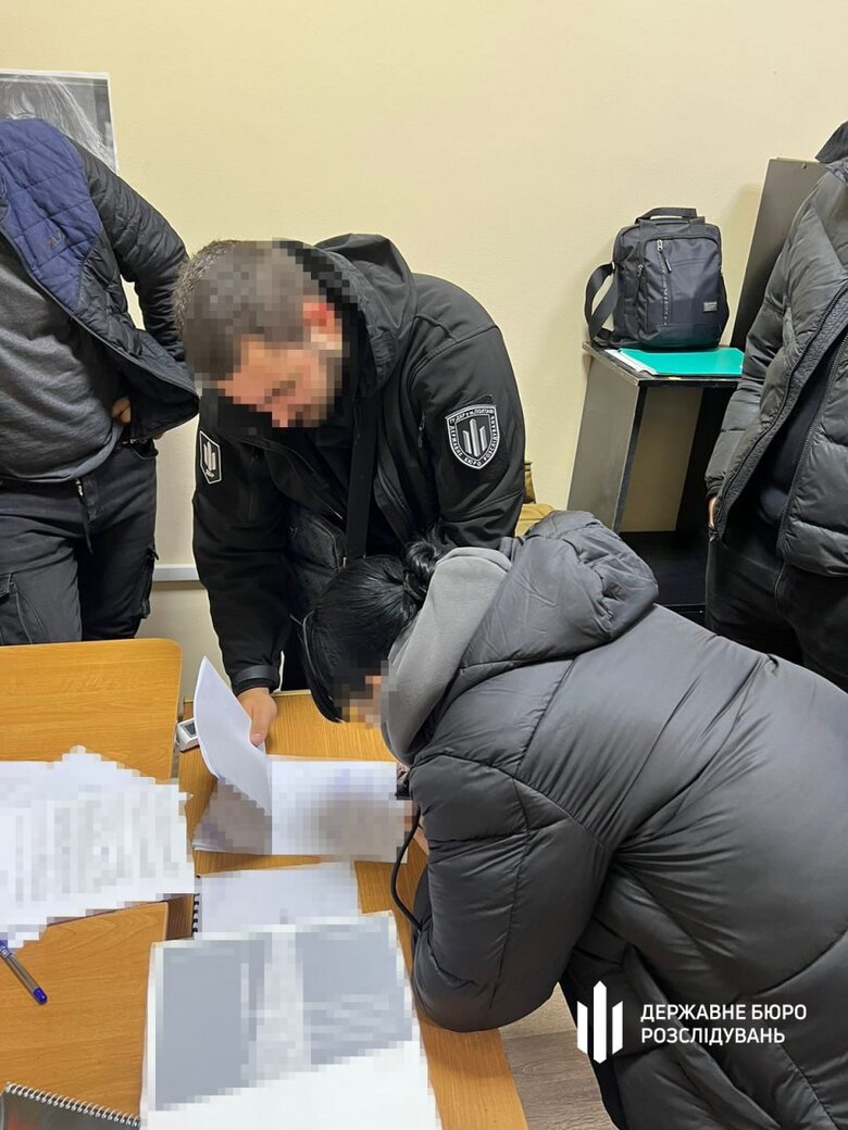 Командир військової частини змушував підлеглих будувати йому будинки: деталі