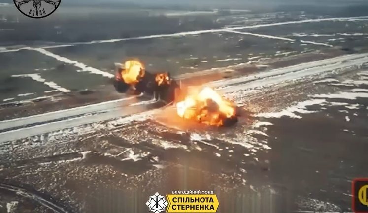 Дрон 2-го батальйону "Чорний рій" підірвав логістичний міст окупантів на Покровському напрямку. ВIДЕО