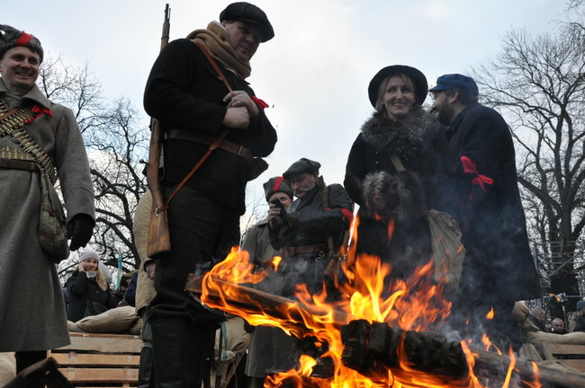 У Києві відбулася історична реконструкція бою за завод Арсенал між військами УНР і більшовиками 03