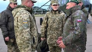 Делегация Вооруженных Сил Словакии посетила район проведения ООС и КПВВ "Майорское". ФОТОрепортаж