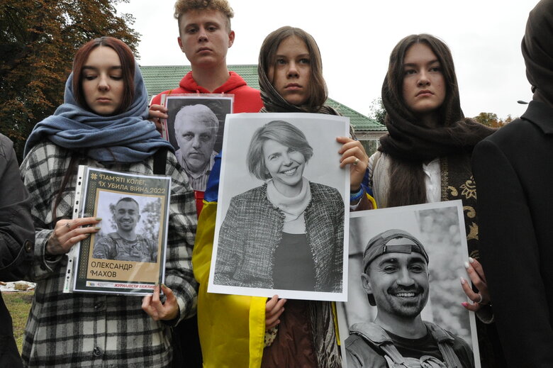 У Києві відбулося поминальне богослужіння за загиблими українськими журналістами 21