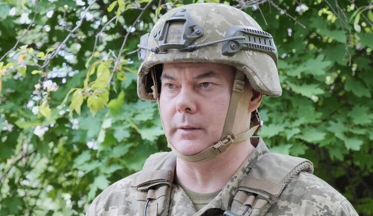 Наев поздравил морпехов с профессиональным праздником и передал им приборы ночного видения: "Вы героически защищаете независимость Украины". ФОТОрепортаж