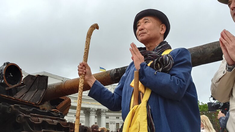 Танк, БМД та Тигр: В центрі Києва відкрилась виставка демілітаризованої техніки російських окупантів 24